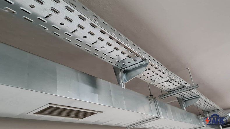 تفاوت ساپورت سینی کابل دیواری و سقفی مناسب حفظ امنیت سینی‌های کابل